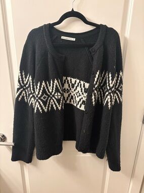 Abercrombie & Fitch Black and White Nordic-Patterned Cardigan
